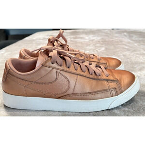 Nike Blazer Low Top Metallic Bronze Rose Gold Sneakers Womens 7.5 AA3961-903